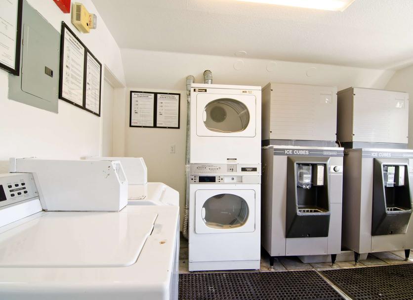 Laundry facility Photo