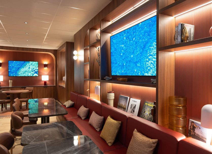 Lounge Photo