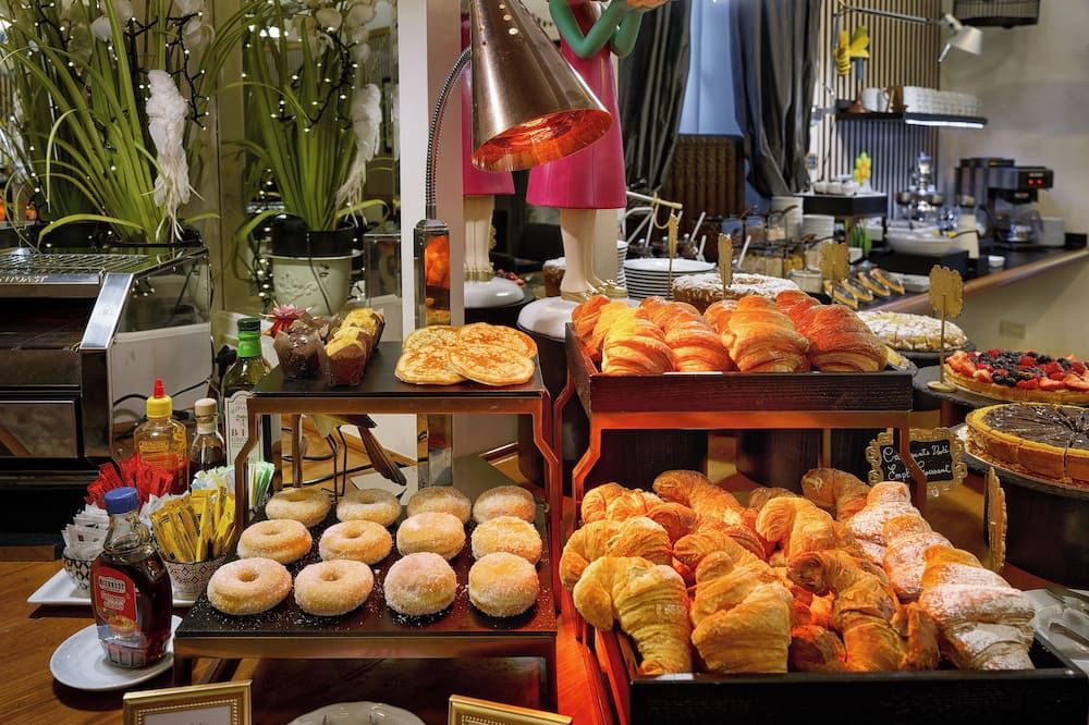 Buffet Photo
