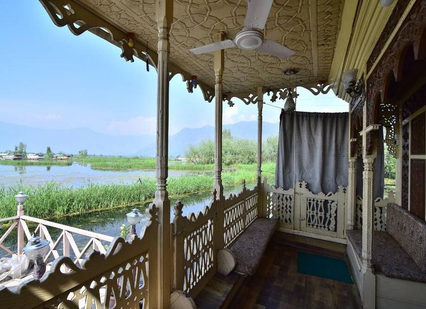 Balcony Photo