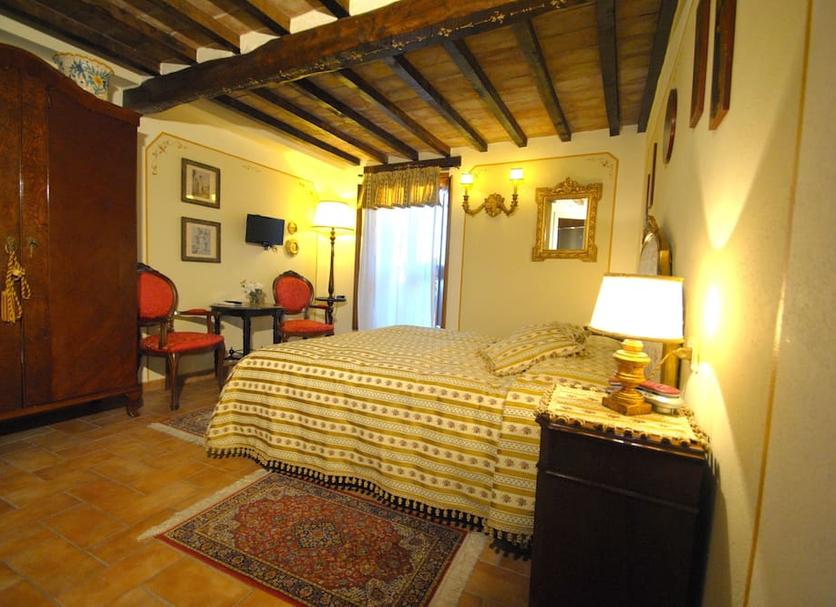 Bedroom Photo