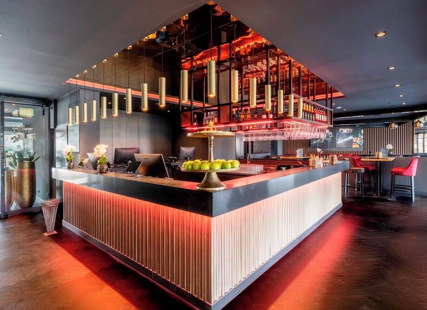 Bar Photo