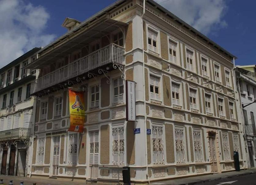 Building Photo