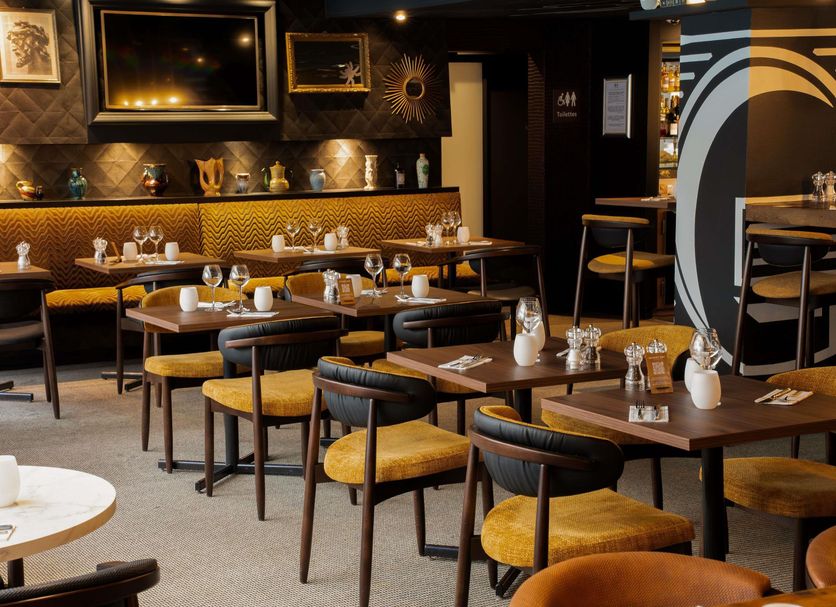 Restaurant Photo