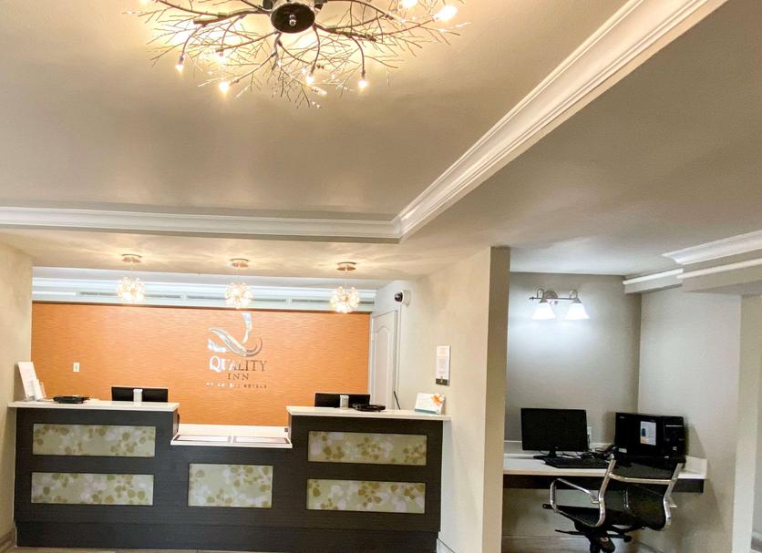 Front desk Photo