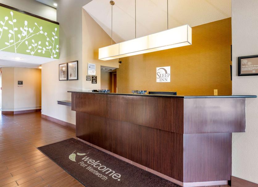 Front desk Photo
