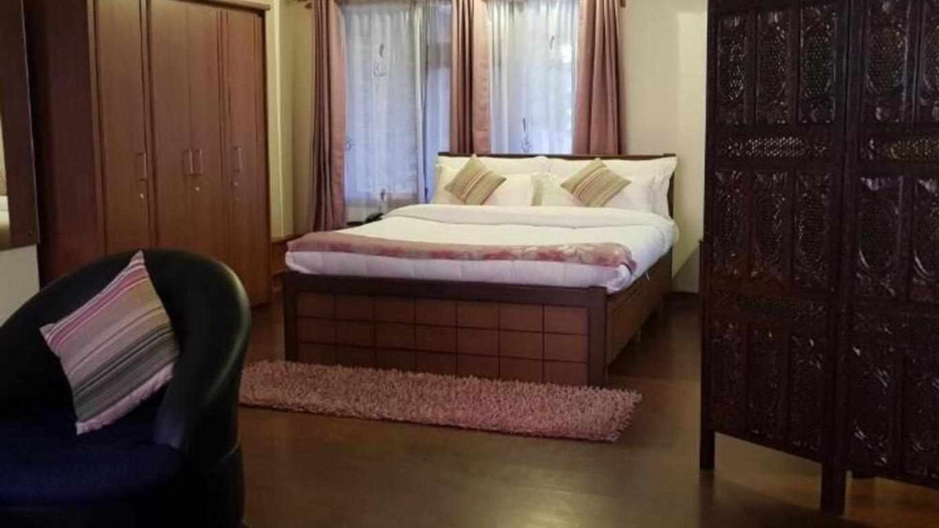 Woodland Hill Stay
