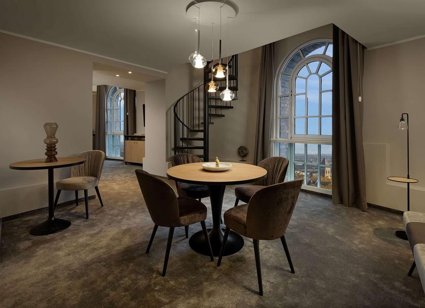 Dining room Photo