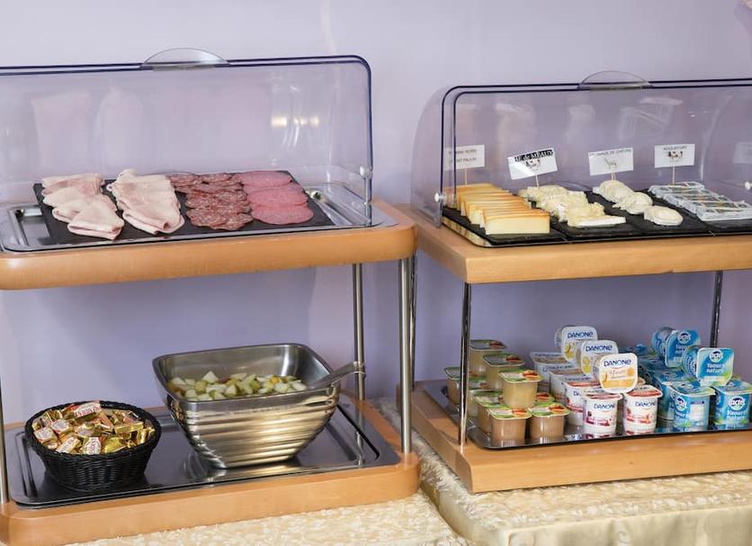 Buffet Photo