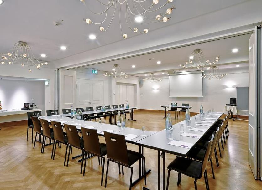 Conference room Photo