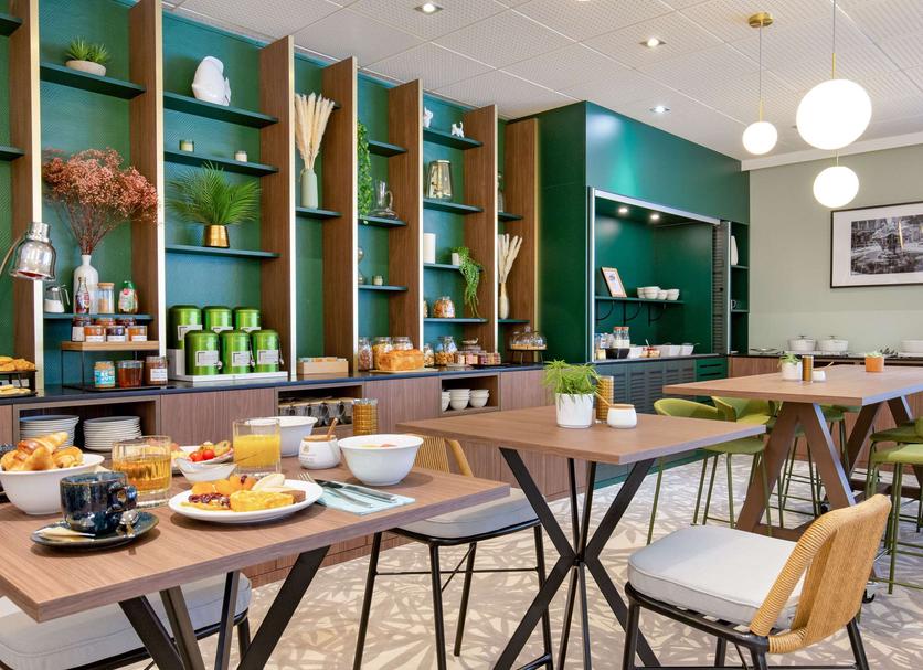 Restaurant Photo