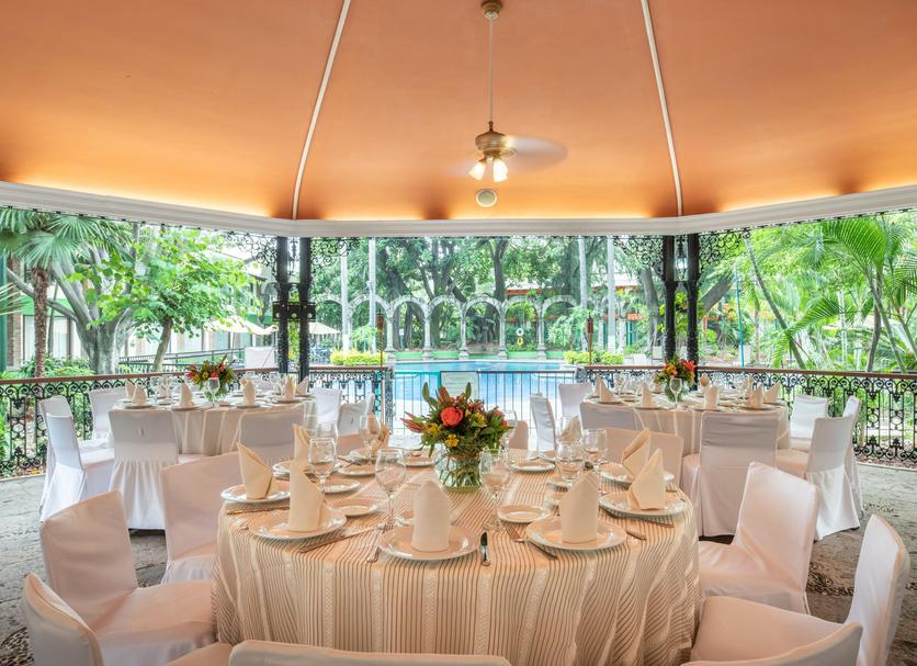 Banquet hall Photo