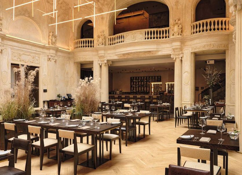 Restaurant Photo
