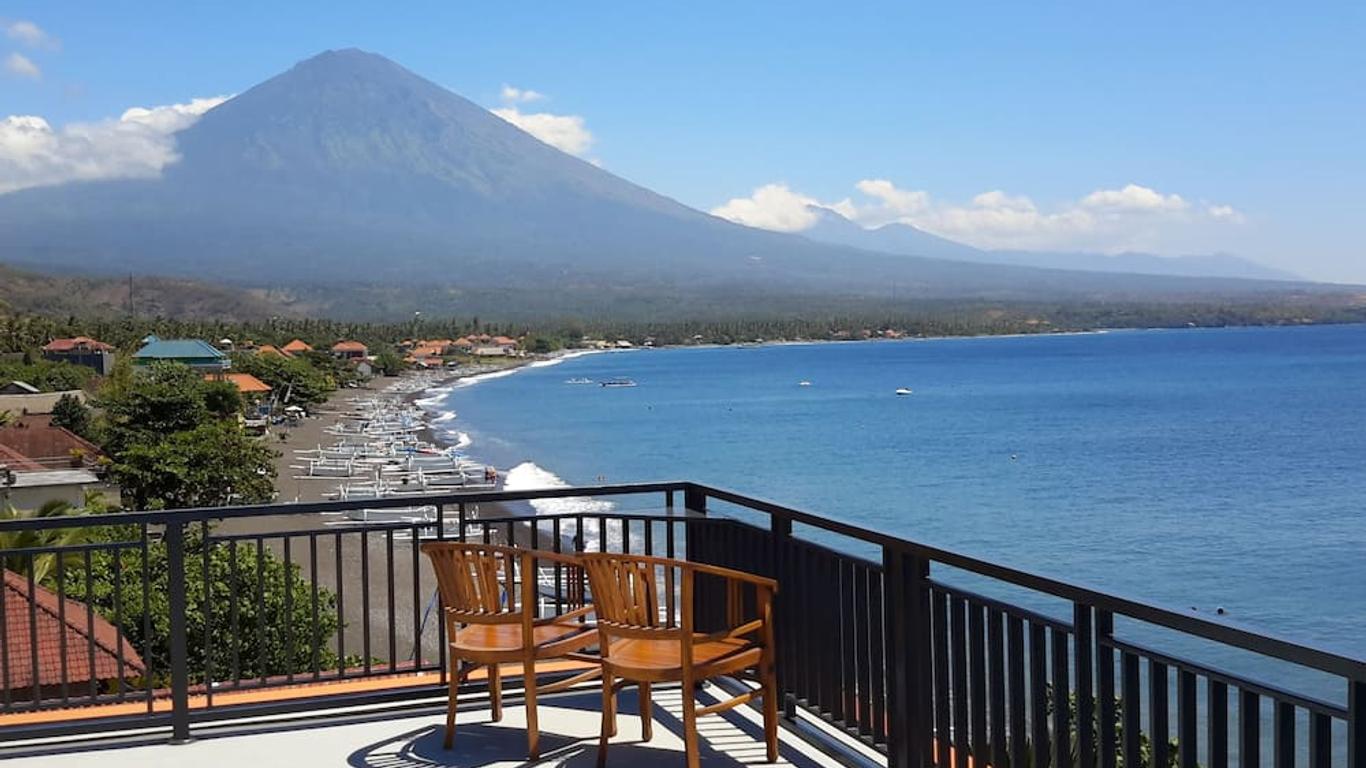 Amed Beach Villa