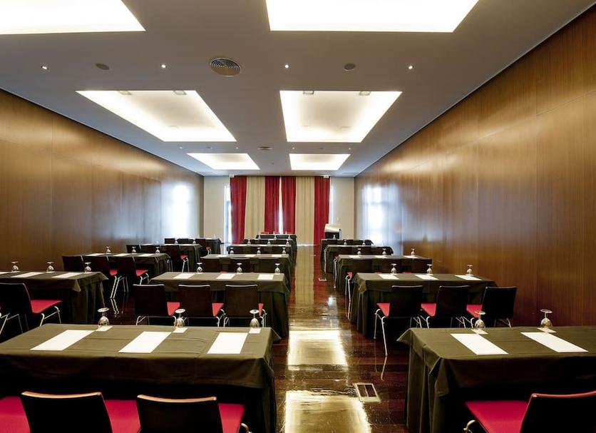 Conference room Photo