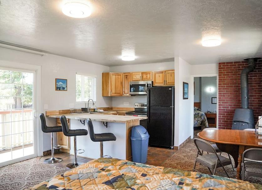Kitchen Photo