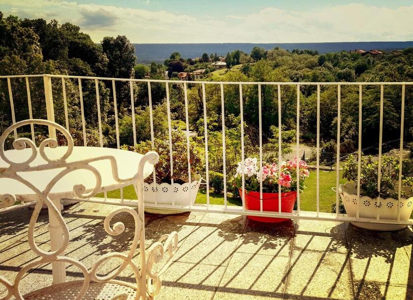 Balcony Photo