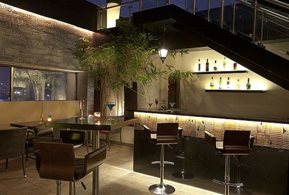 Bar
