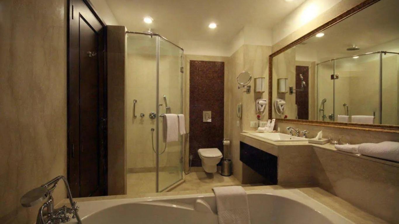 Country Inn Suites Satbari