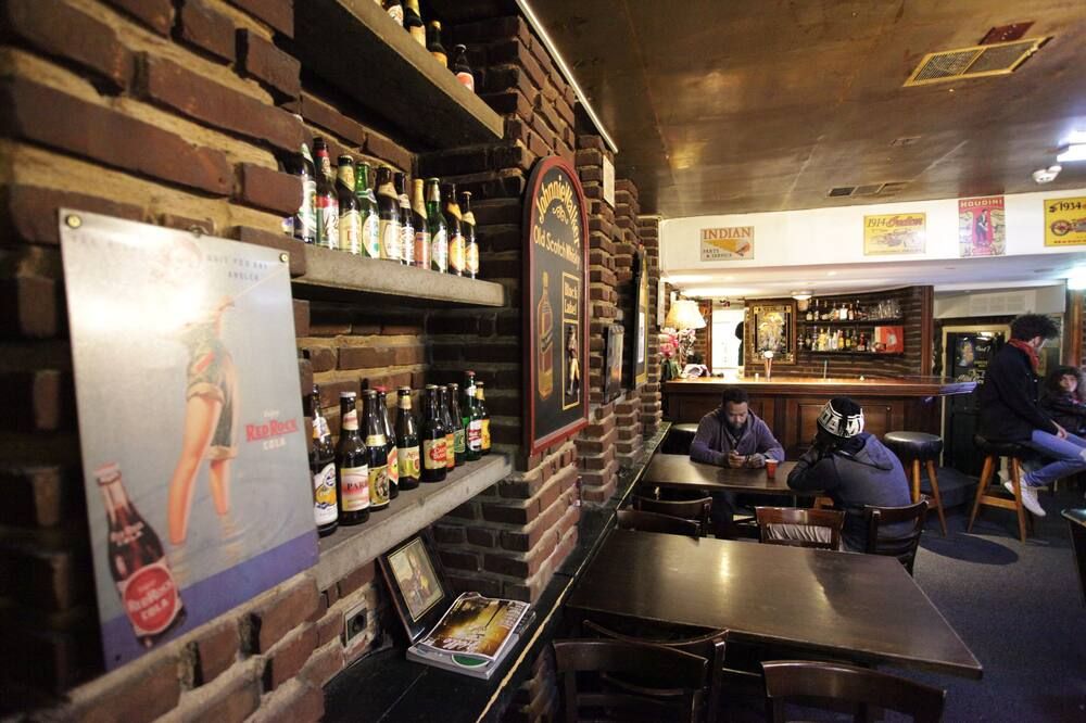 Bar