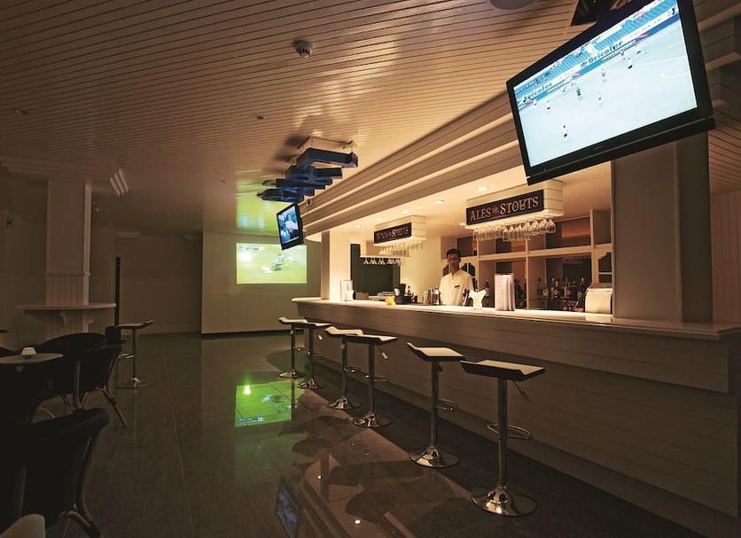 Bar Photo