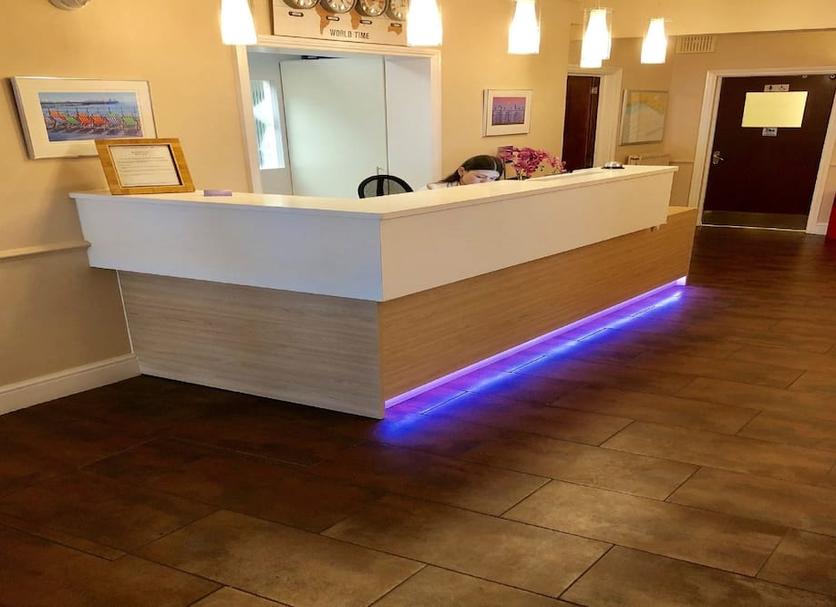 Front desk Photo