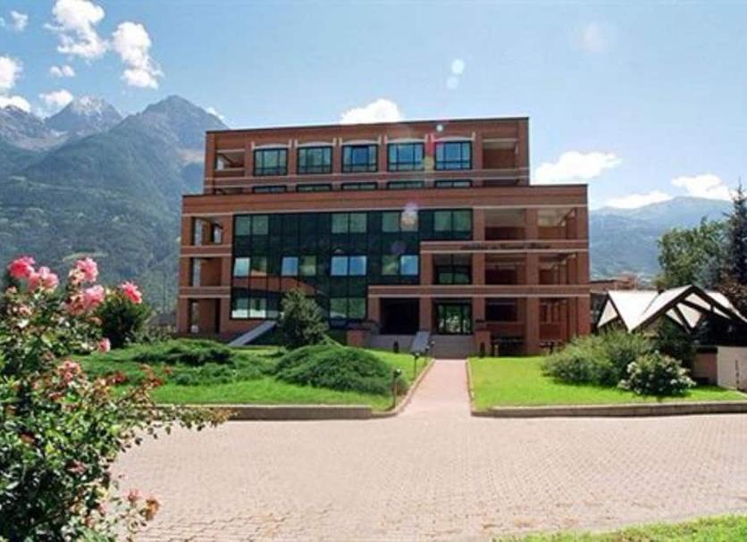 Building Photo