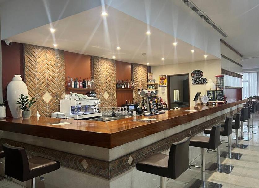 Bar Photo