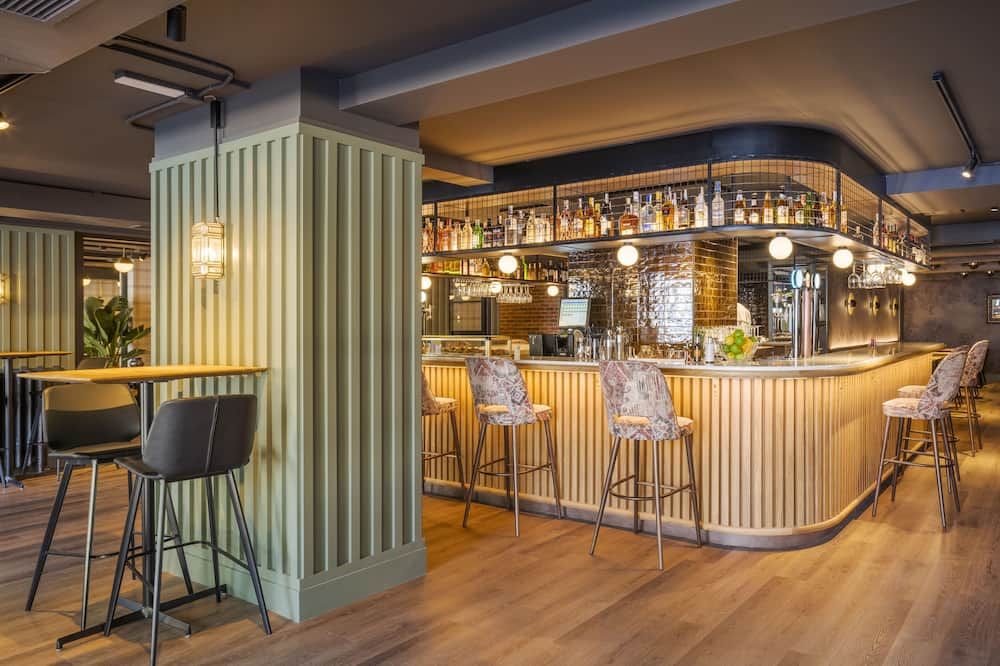 Bar Photo