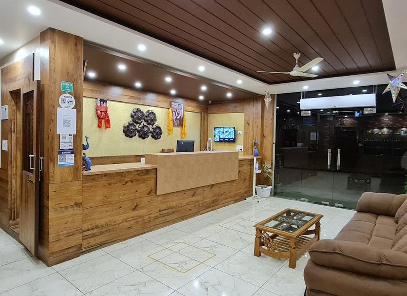 Front desk Photo