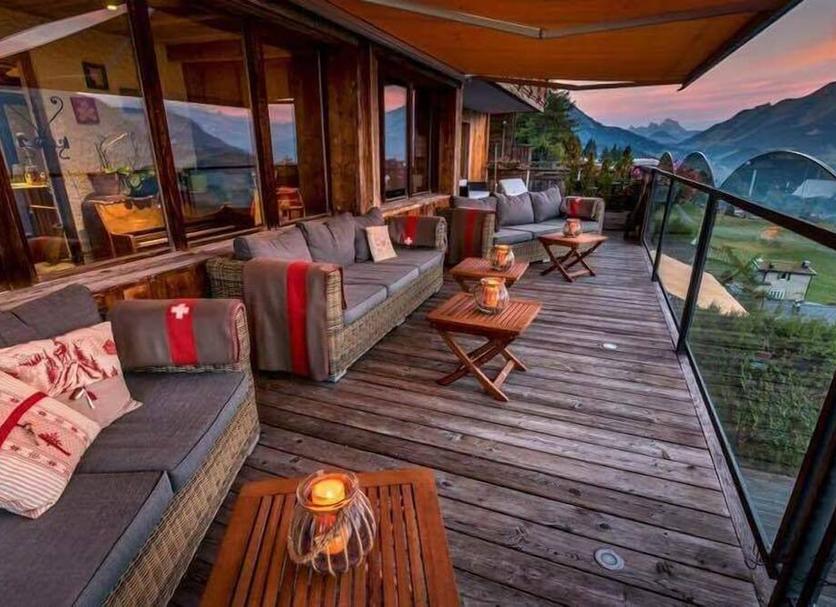 Balcony Photo