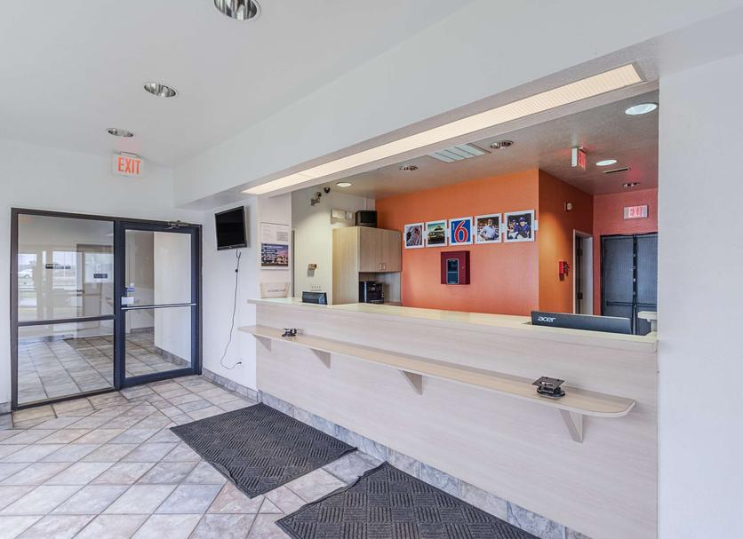 Front desk Photo