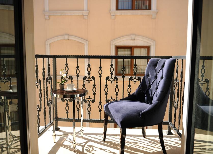 Balcony Photo