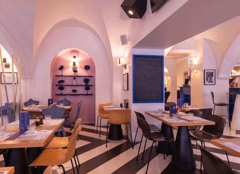 Restaurant Photo