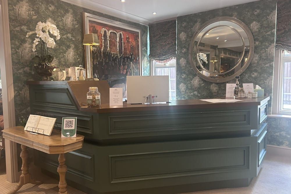 Front desk Photo