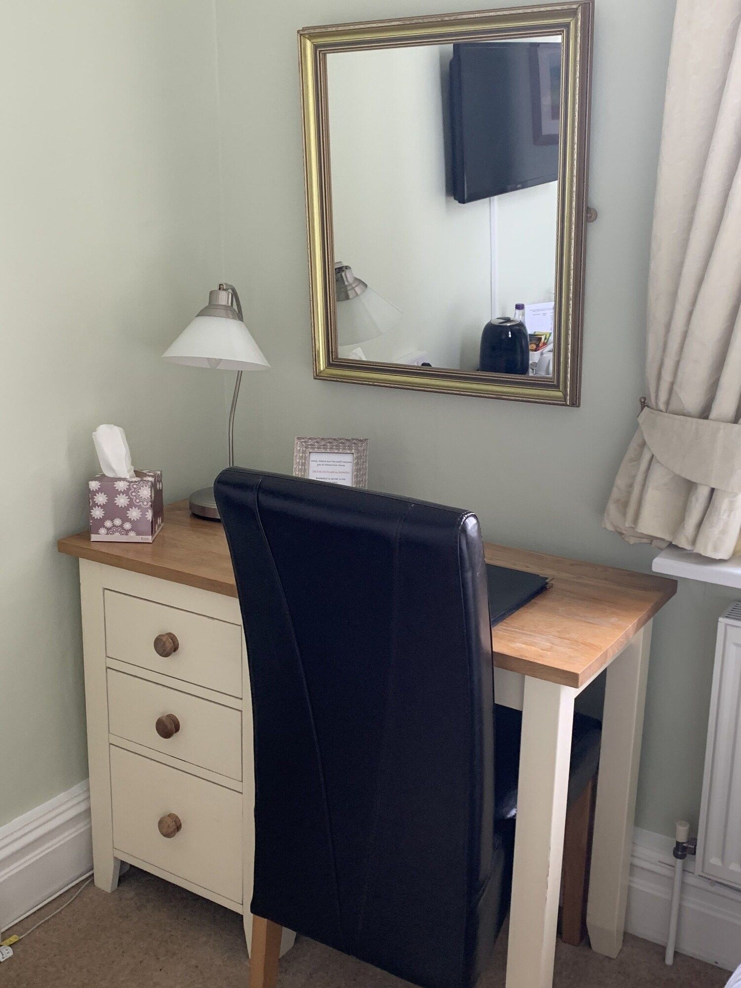 Room amenity