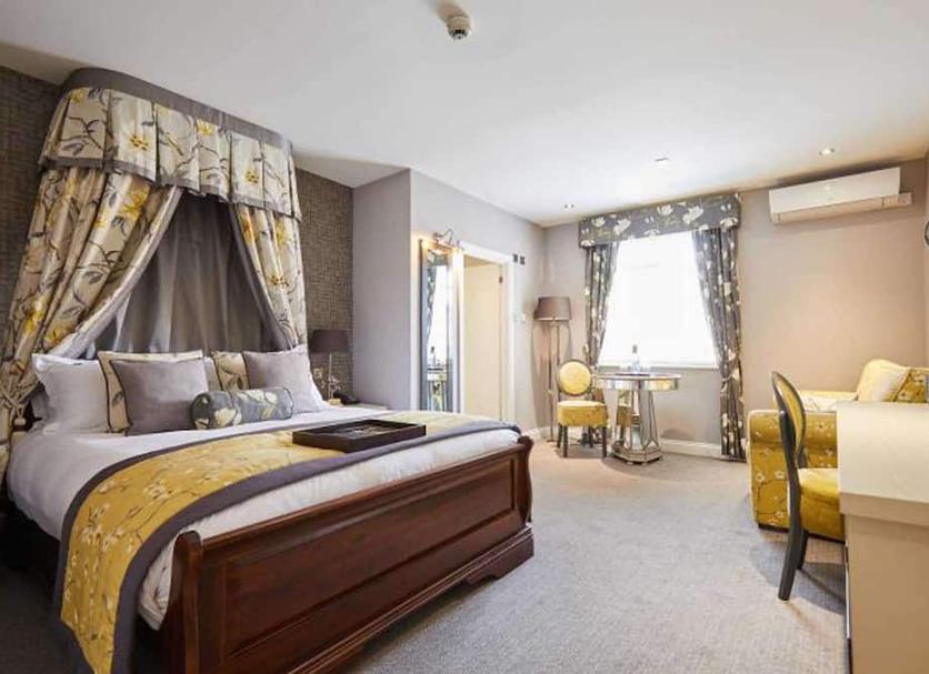 Bedroom Photo