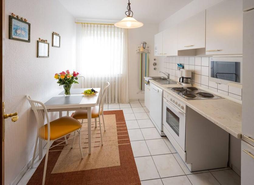 Kitchen Photo