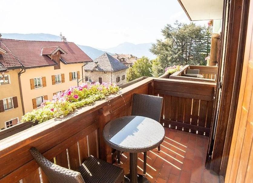 Balcony Photo