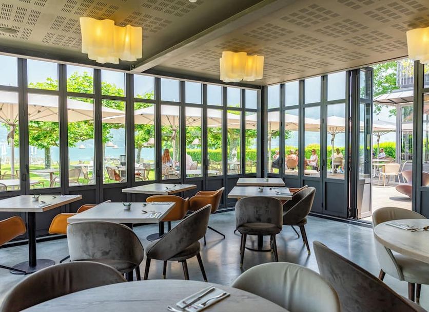 Restaurant Photo