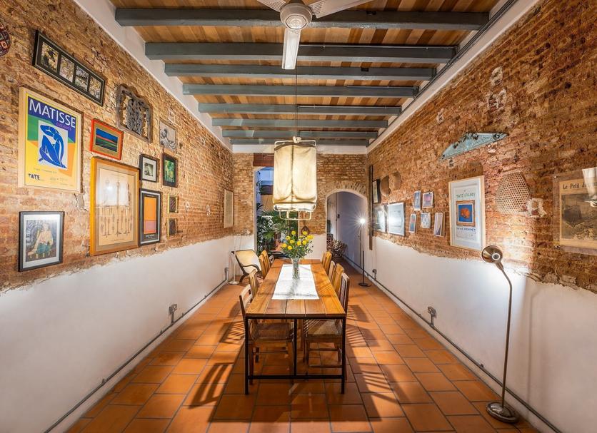 Dining room Photo