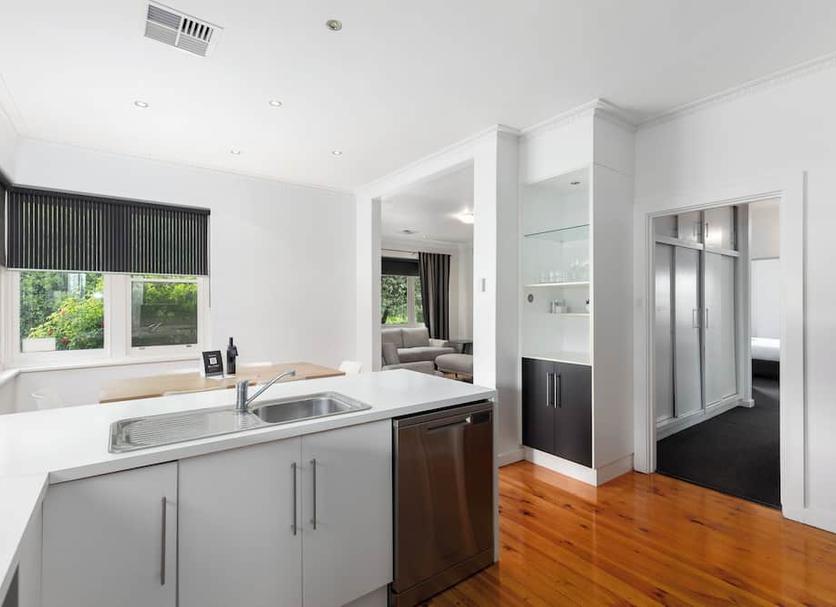 Kitchen Photo