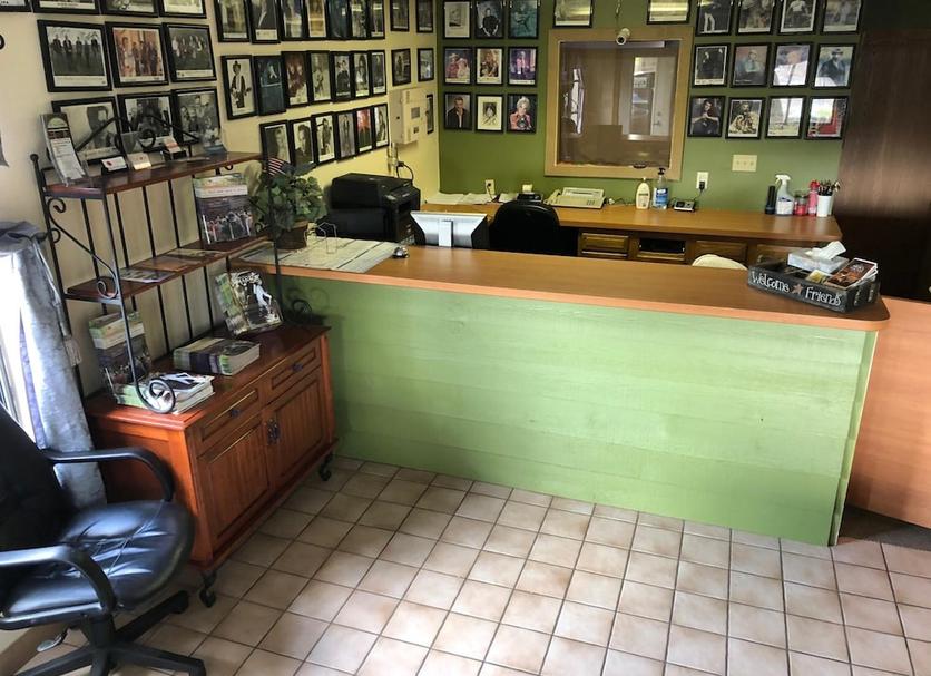 Front desk Photo