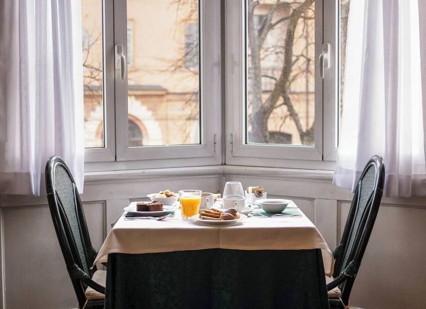 Dining room Photo