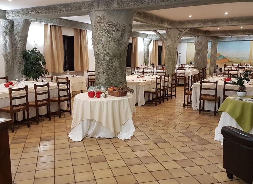 Banquet hall Photo
