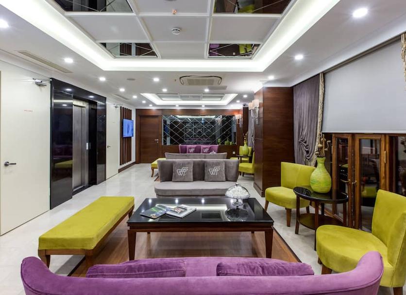 Lounge Photo