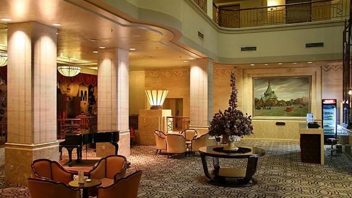 Harbin International Hotel (Central Street Pedestrian Street Hazhan Branch)