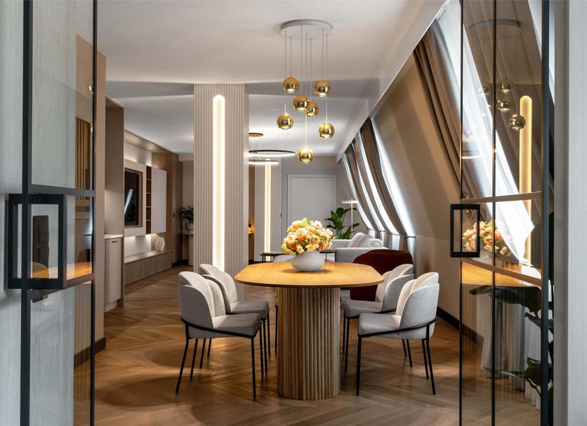 Dining room Photo