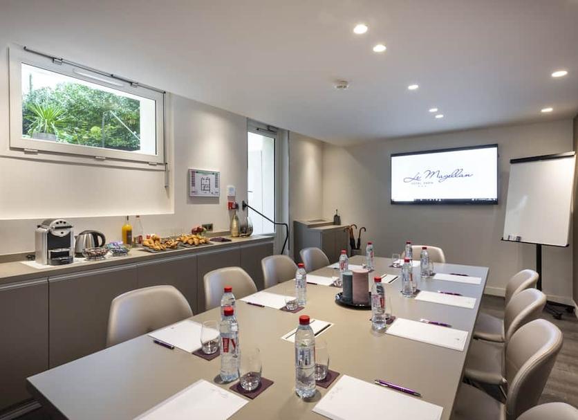 Conference room Photo