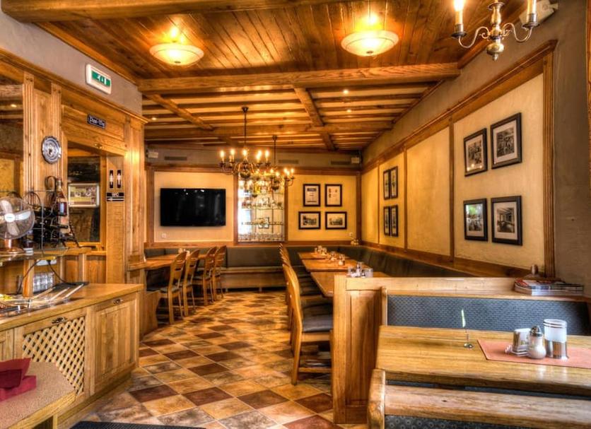 Restaurant Photo